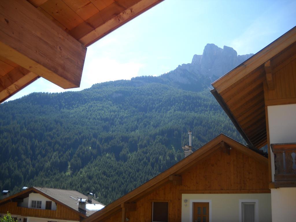 Villetta Enrosadira Vigo di Fassa Kamer foto